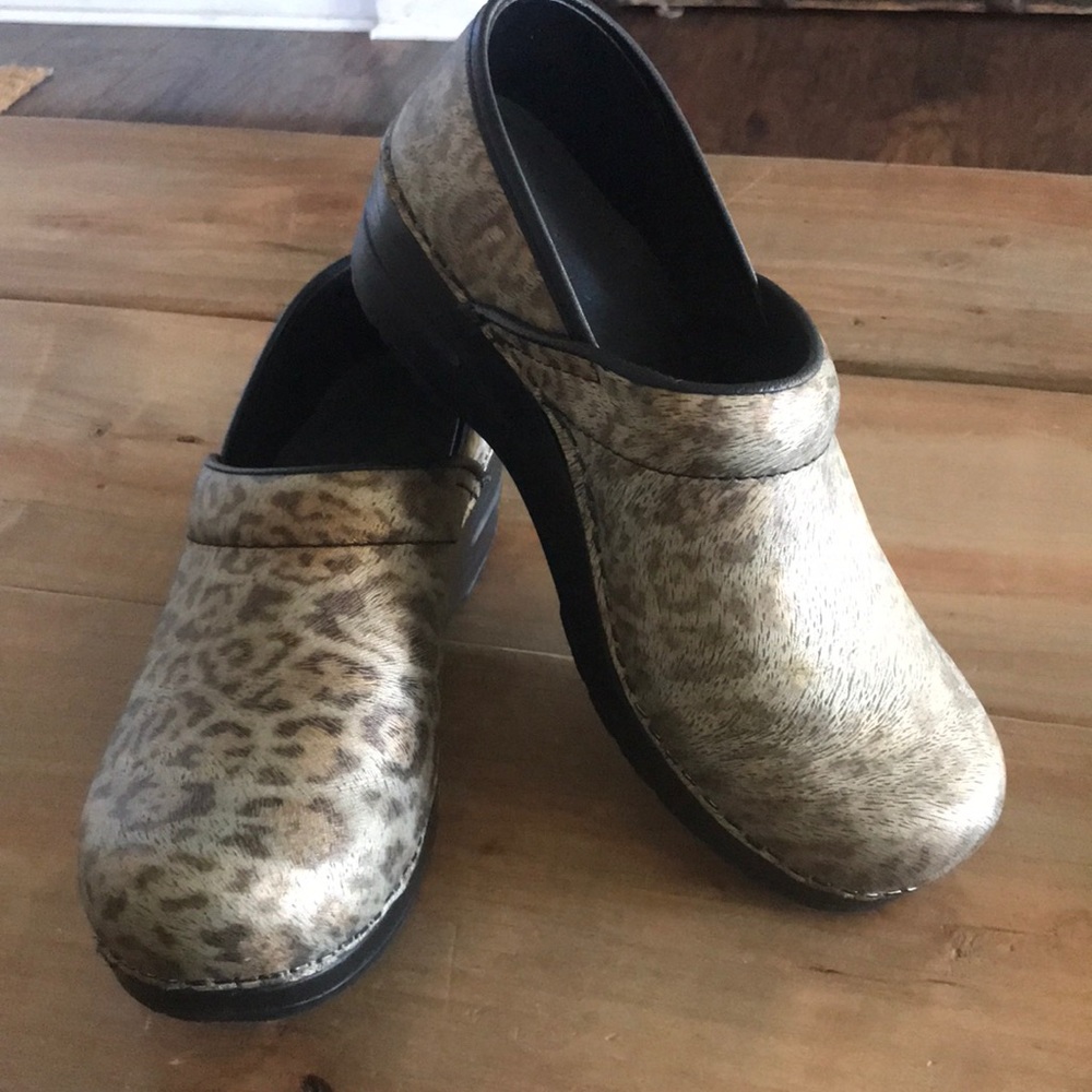 Sanita Clogs
